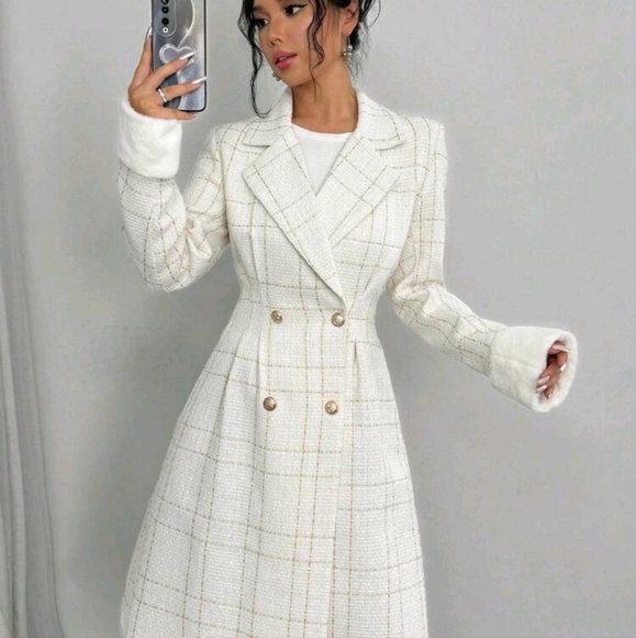 Elegant Stand Collar Contrast Color Chinese Style Button Cloak-Style Shawl Women - Picture 6 of 6